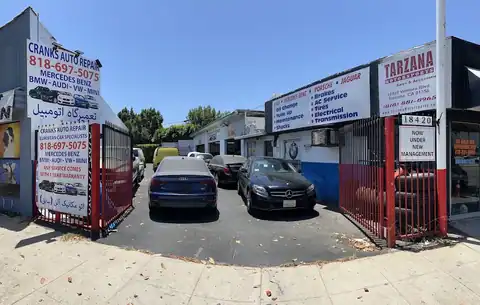 Cranks Auto Repair in Tarzana