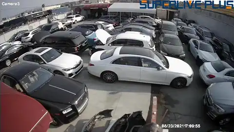 Champion Collision Center 欧冠汽车钣金喷漆厂 in Temple City