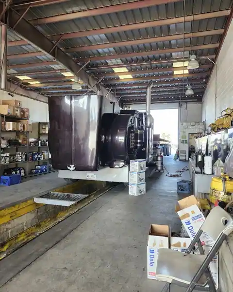 Faster Lube N Truck in Thousand Palms