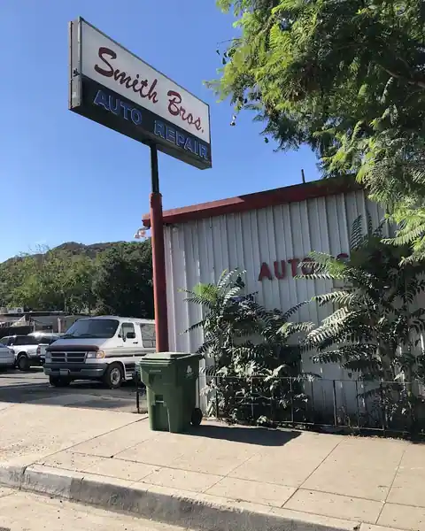 Smith Brothers Brake & Wheel in Tujunga