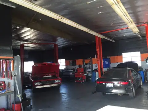 Bates Auto Service in Upland