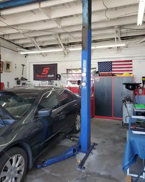 Auto repair in Venice, CA