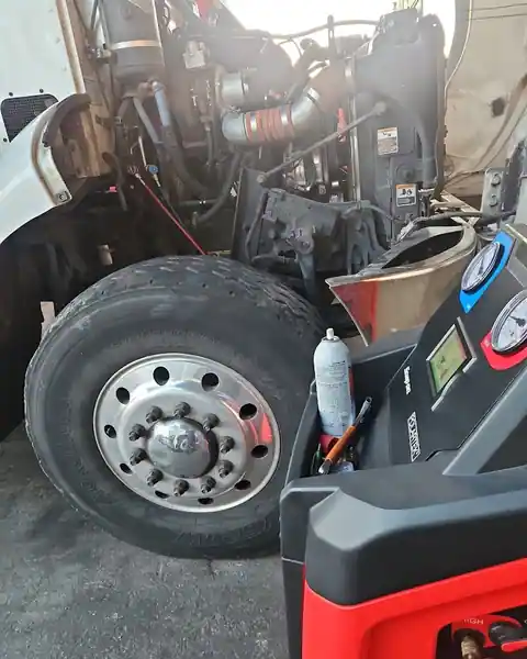 EC American Mobile Truck Repair in Vernon