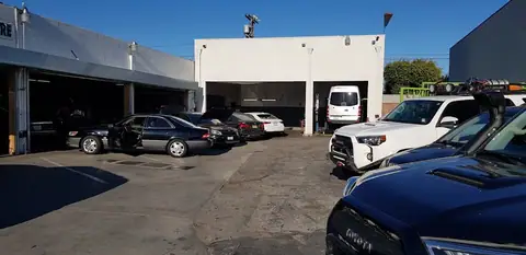 Loyola Marina Auto Care in Westchester