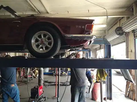 Arce Muffler in Whittier