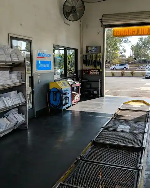 Express Lube & Smog in Whittier