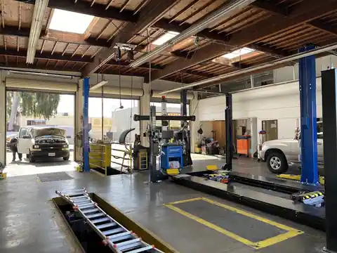 Whittier Auto Tire Center in Whittier