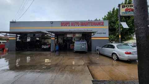 Bob's Auto Maintenance in Wilmington