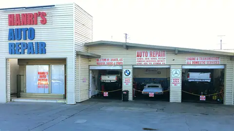 Hanri's Auto Repair in Winnetka