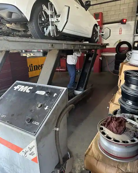 Tire Outlet Service Center in Winnetka