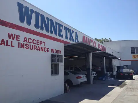 Winnetka Auto Body in Winnetka