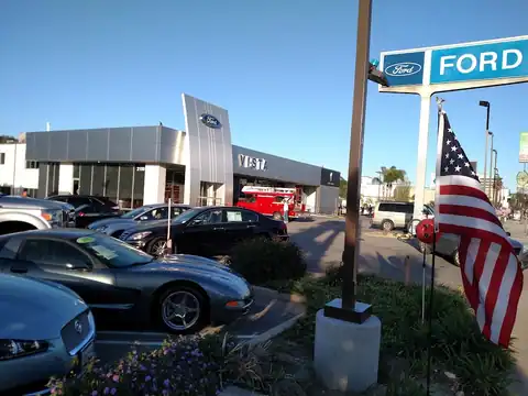 Galpin Ford 101 in Woodland Hills