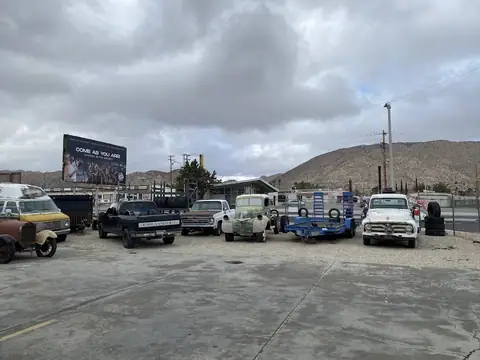 Em's Tires in Yucca Valley