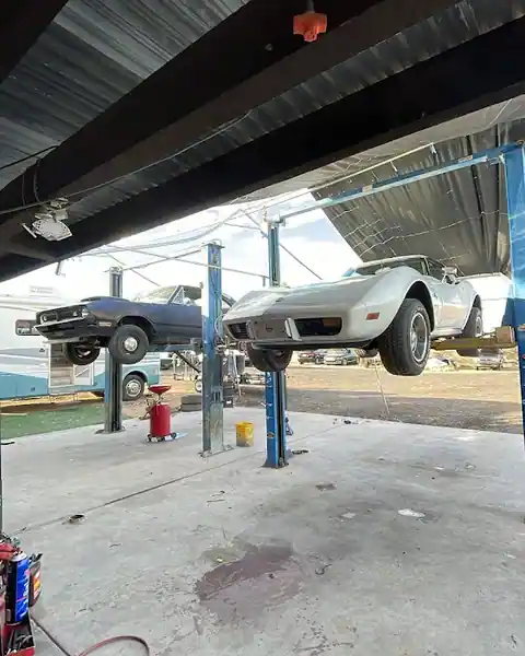 Joe's Garage Yucca Valley in Yucca Valley