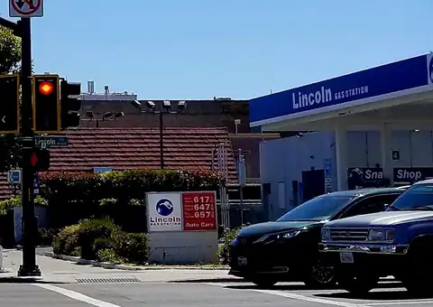 Alameda Alfa Auto Repair in Alameda