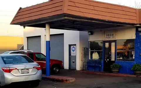 Rob's Garage/ Tony's Automotive Service in Alameda