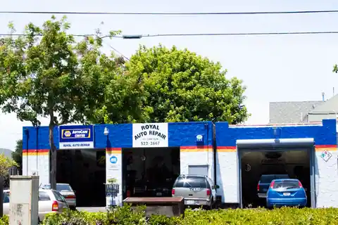 Royal Auto Repair in Alameda