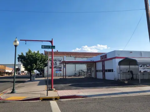 Completely Custom Inc in Alturas