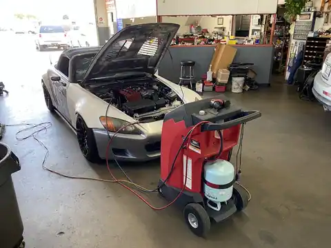 Del Valle Auto & AC Repair in Anaheim