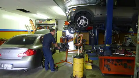 Hidalgo Auto Service in Anaheim