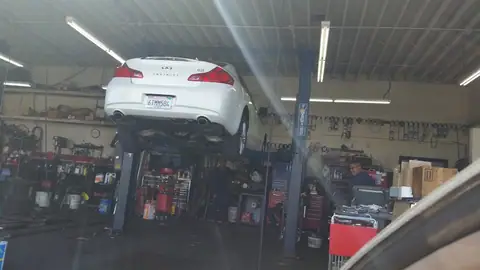 USA Auto Repair in Anaheim