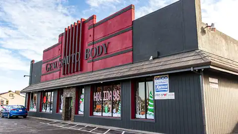 Geno's Auto Body in Antioch