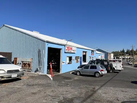 JSW Auto & Truck Repair in Auburn