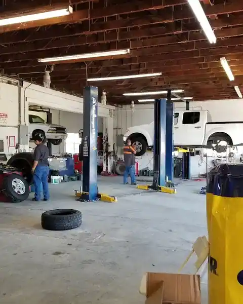 Avenal Lube & Tire in Avenal
