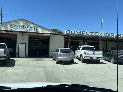 Oasis Auto Shop in Avenal