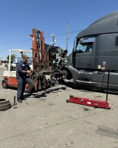 A and J Truck Mobile Services LLC in Bakersfield