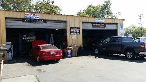 Dick's Muffler and Automotive in Bakersfield