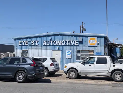 EYE STREET AUTOMOTIVE in Bakersfield