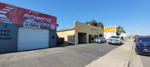Javys Auto Repair in Bakersfield