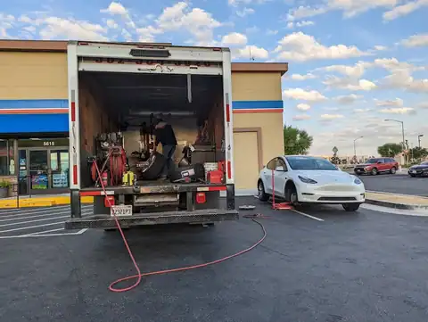 La Perla Tires Roadservice in Bakersfield