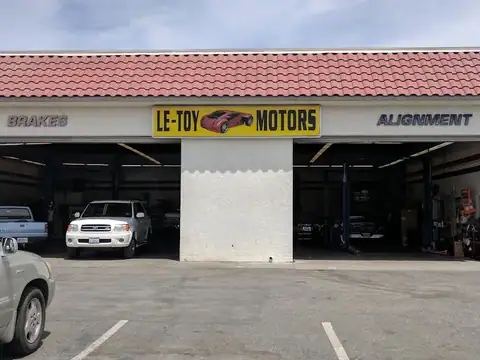 Le-Toy Motors and Express Lube in Bakersfield