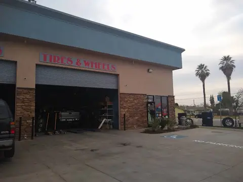 PACIFIC TIRE & WHEEL OF ROSEDALE in Bakersfield