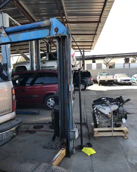 Simon's Auto Shop in Bakersfield