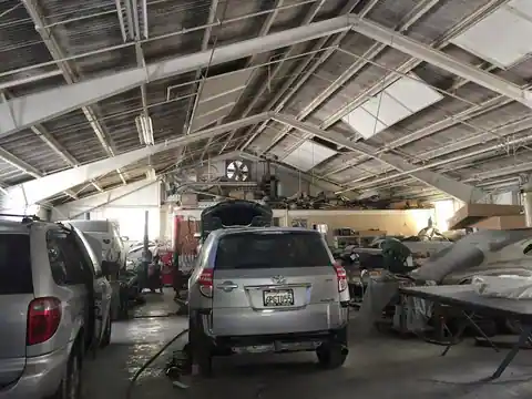 Auto Masters Body & Paint in Belmont
