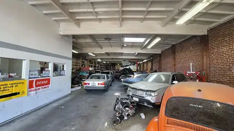 Orozco's Tires 2 Auto Repair in Berkeley