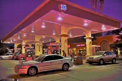 76 in Brea