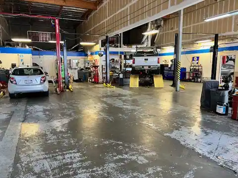 Keep It New Auto Service in Brentwood