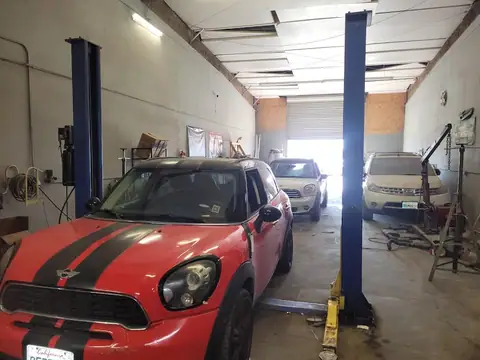 Camacho's Auto Service in Calexico