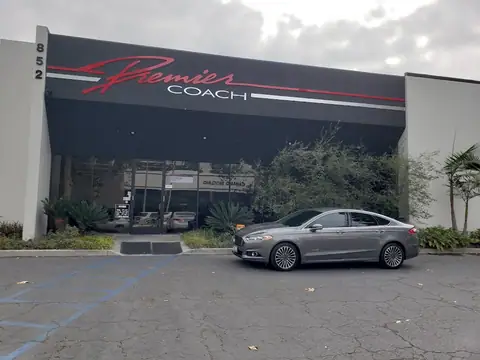 Premier Coach Auto Collision in Camarillo