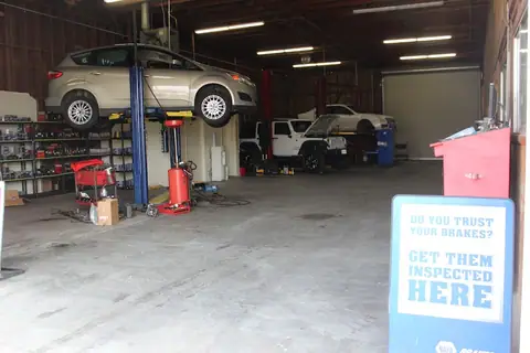 Economy Auto Care Center in Clovis