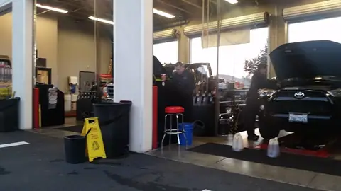 Express Lube in Clovis
