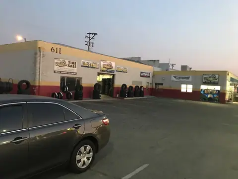 Tire & Wheel Center in Clovis