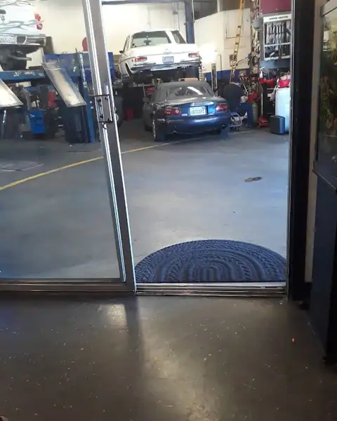Alltech Muffler, Brakes And AutoCare in Concord