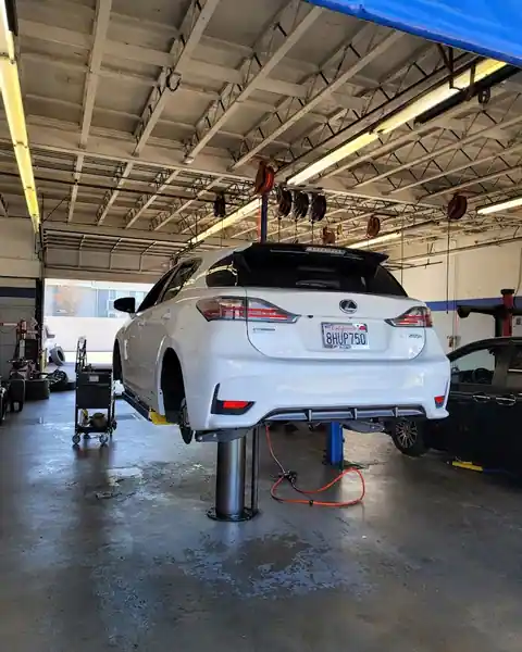 Mac's Auto Care in Costa Mesa