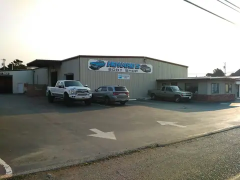 Howard's Body Shop in Crescent City