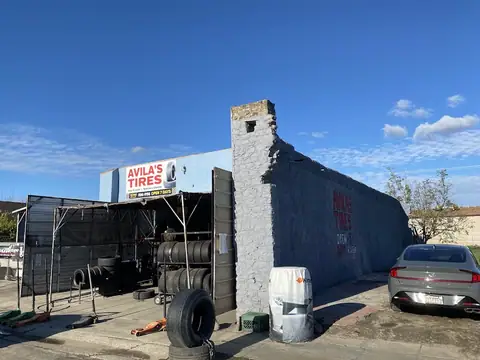 Auto repair in Cutler, CA